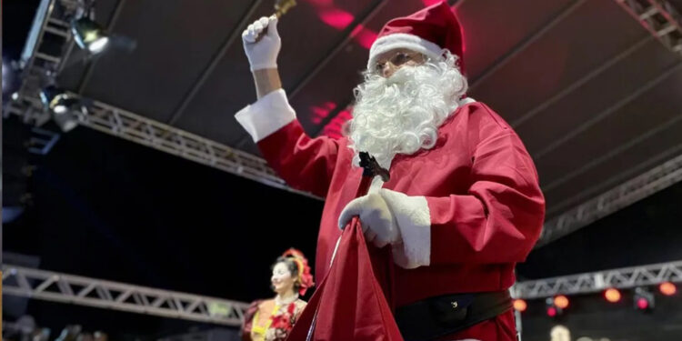 Jovem é detido após agredir Papai Noel em Flores da Cunha