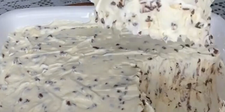 MOÇA GELADA DE GELADEIRA, A MELHOR SOBREMESA DO MUNDO SUPER FÁCIL!