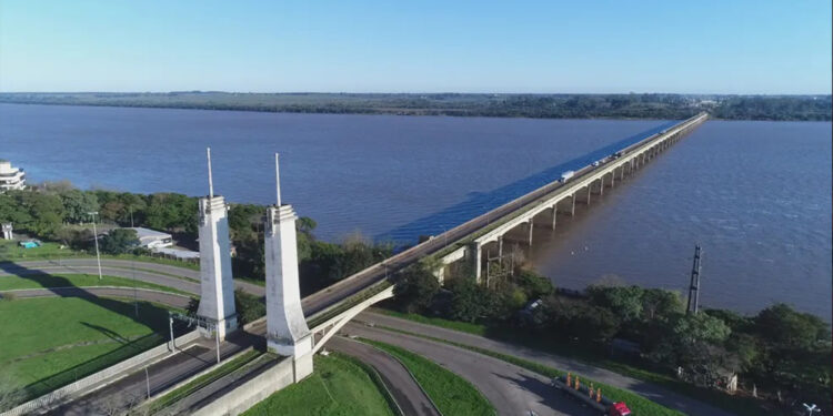 Após recuperação, DNIT libera trânsito na ponte que liga o RS à Argentina sem restrições