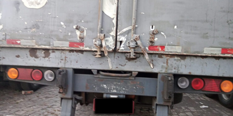 Homem é preso por tentativa de furto a caminhões em posto de gasolina em Farroupilha