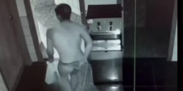 Ladrão é flagrado de calcinha fio dental durante roubo em colégio