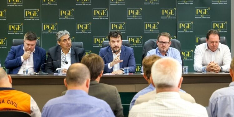 Plano de enfrentamento à estiagem será atualizado pelo Governo do Estado