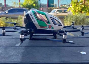 Curitiba autoriza trânsito de “carros voadores”