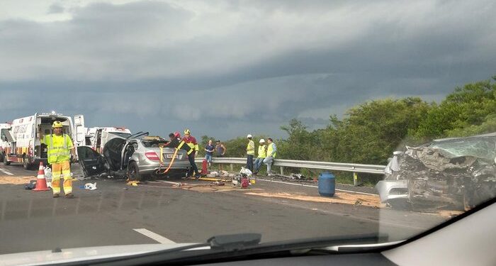 Acidente na BR-290 deixa um morto e quatro feridos em Santo Antônio da Patrulha