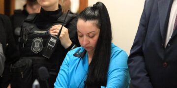 Alexandra Dougokenski é condenada a 30 anos e dois meses de reclusão e mais seis meses de detenção por assassinato do filho em Planalto