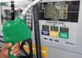 Novo preço da gasolina nas distribuidoras começa a valer nesta quarta-feira (25)