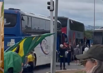 Ônibus de Garibaldi é um dos apreendidos pela PF em Brasília