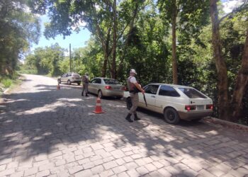 Brigada Militar de Nova Roma do Sul somente no fim de semana aborda 49 veículos