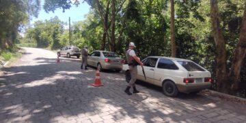 Brigada Militar de Nova Roma do Sul somente no fim de semana aborda 49 veículos