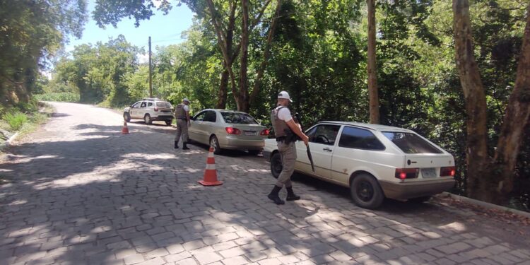 Brigada Militar de Nova Roma do Sul somente no fim de semana aborda 49 veículos