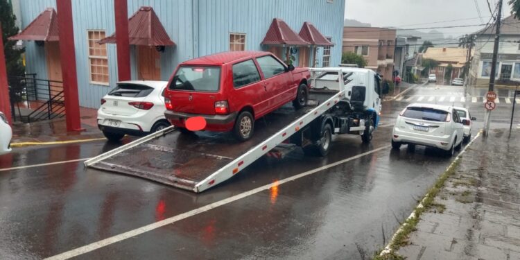 Homem de 43 anos é abordado pela BM de Nova Roma do Sul dirigindo sem CNH