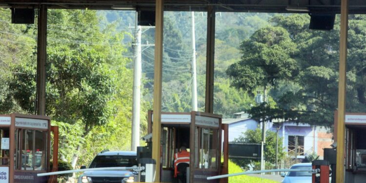 Quem for para Porto Alegre deixa de pagar os R$ 6,50 atuais e passa a pagar R$ 11,90 na próxima semana.