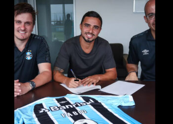 Grêmio anuncia Fábio como novo jogador do Grêmio