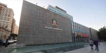 Deputados do Rio Grande do Sul tomam posse e elegem nova presidência