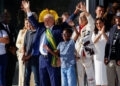Saiba quem são as oito pessoas que entregaram a faixa presidencial a Lula