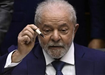 Lula prorroga desoneração dos combustíveis, reduz acesso a armas e mantém bolsa família de R$ 600