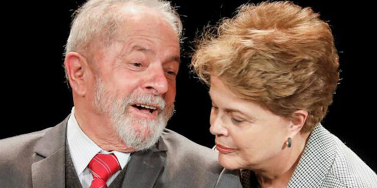 Lula e Dilma gastaram mais do que Bolsonaro no cartão corporativo em valores atualizados