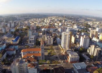 Prefeitura de Farroupilha abre concurso com salários que chegam a R$ 19 mil