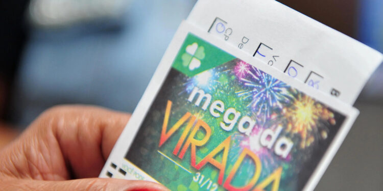 Bolão da Mega da virada feito em Arroio do Sal gera curiosidade