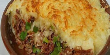 Escondidinho de Mandioca com Carne Seca