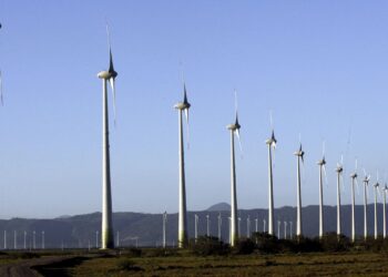 Brasil bate recorde em geração de energia renovável