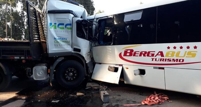 Acidente na ERS-423 entre Marques de Sousa e Progresso deixa um morto e 18 feridos