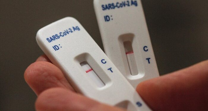 Agência dos EUA afirma que covid provavelmente surgiu após vazamento em laboratório chinês