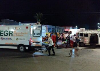 Acidente deixa 15 pessoas feridas no cruzamento entre rodovias em Capivari do Sul