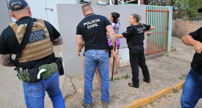 Três pessoas da mesma família são presas por tráfico de drogas em Veranópolis