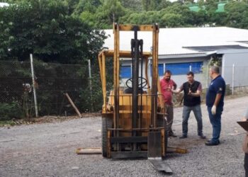 Jovem morre após se envolver em acidente de trabalho com empilhadeira