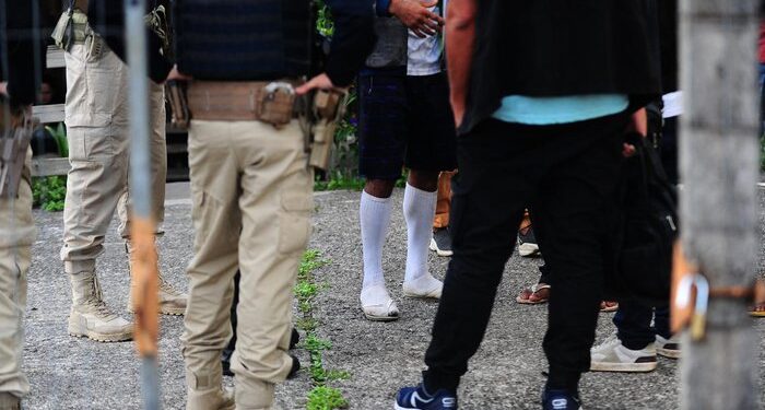 PRF, PF e Ministério do Trabalho e Emprego fazem operação contra o trabalho semelhante ao escravo na colheita da uva