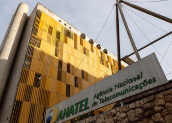 Anatel ordena bloqueio de 5 milhões de aparelhos piratas de TV a cabo