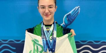 Moradora de Ipê, é um dos grandes destaques no brasileiro de Natação Paralímpica conquistando 3 medalhas de ouro