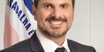 Do Val apresentou cinco versões sobre suposto plano golpista envolvendo Bolsonaro e agora diz que intenção é “ludibriar o inimigo”