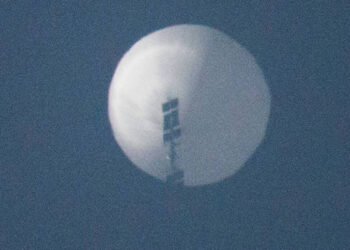 Governo chinês protesta contra balão derrubado pelos EUA: ‘grave violação’