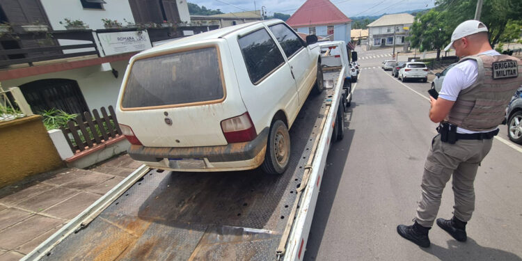 Mais um condutor é pego pela BM dirigindo sem CNH em Nova Roma do Sul