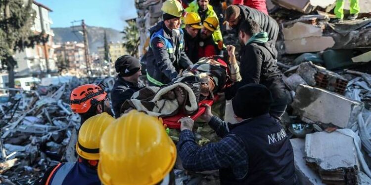 Terremoto na Turquia e Síria: socorristas resgatam mais de 9.000 feridos de escombros perto do ‘prazo final’