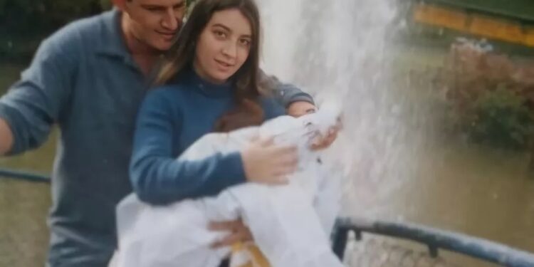 Polícia começa a ouvir depoimentos sobre morte de ex-companheiro de Alexandra Dougokenski