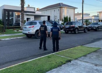 PF faz operação contra grupo empresarial suspeito de usar maior porto do RS para traficar 17 toneladas de cocaína para a Europa