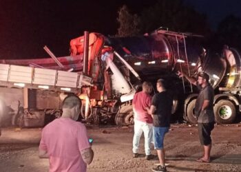 Motorista morre em acidente com quatro veículos em Carlos Barbosa