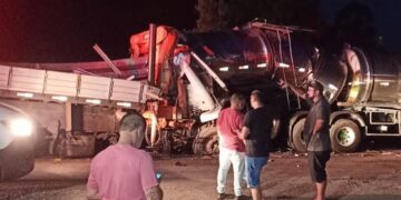 Motorista morre em acidente com quatro veículos em Carlos Barbosa