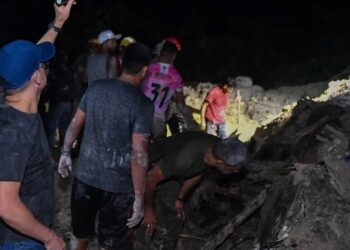 Desbarrancamento deixa oito mortos em Manaus