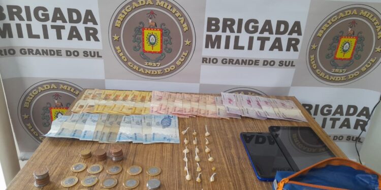 Homem é preso por tráfico de drogas em Farroupilha