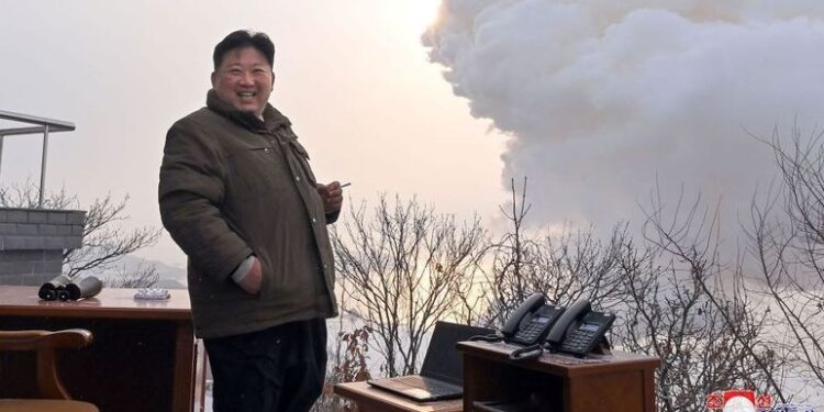 Coreia do Norte mata grávidas e crianças, esteriliza anãs e faz experiências com humanos