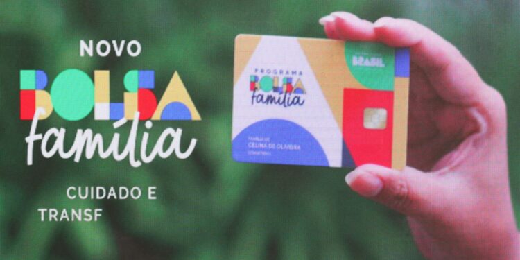 Economia Caixa começa a pagar Bolsa Família com adicional de R$ 150