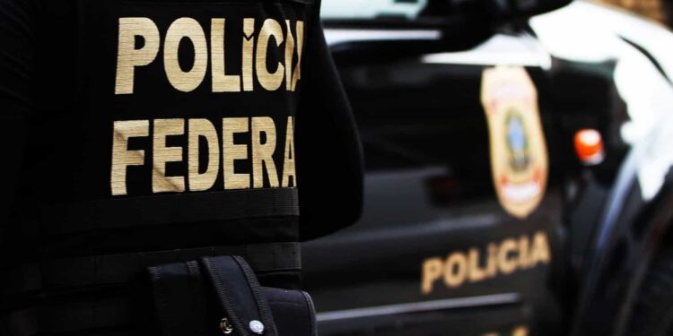 Polícia Federal apura desvio no Auxílio Emergencial de R$ 50 milhões em 12 estados e no DF; 10 mil contas foram fraudadas