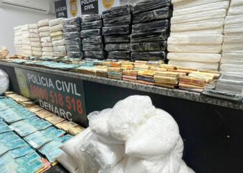 Operação feita pela Polícia Civil por meio do Denarc, causa prejuízo milionário para facção