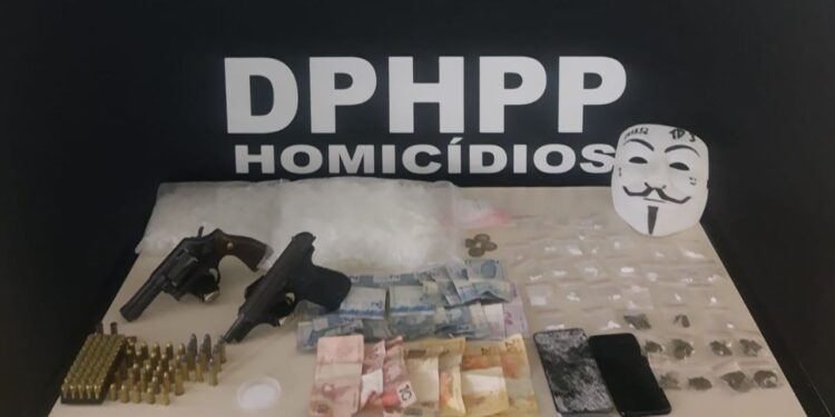 Jovem de 17 anos é preso portando duas armas em Caxias do Sul