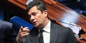 Moro espera apoio do governo em projeto de lei como ‘retratação’ de Lula