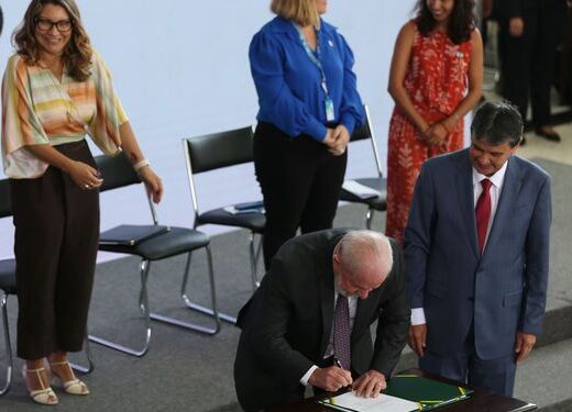 Lula cobra fiscalização rigorosa do novo Bolsa Família